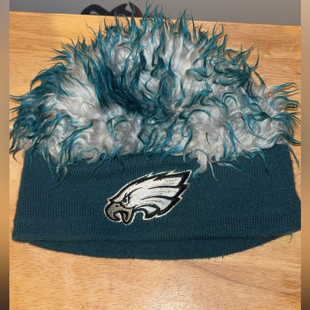 Official NFL Team Apparel Philadelphia Eagles Beanie.